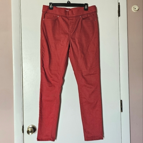 ×2 Levi's totally shaping stretchy soft tall high-rise pull-on skinny jeans - Picture 2 of 15